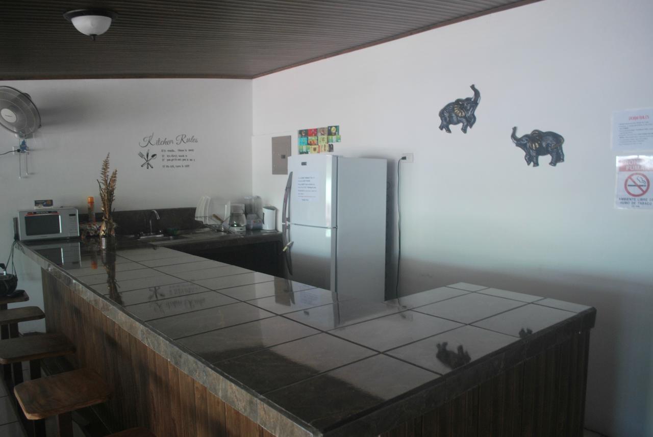 Passifloras Hostel Quepos Esterno foto