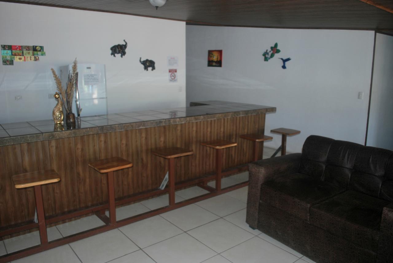 Passifloras Hostel Quepos Esterno foto